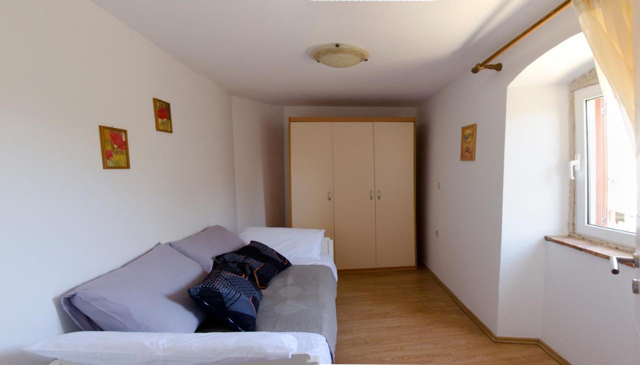 Apartment Percic Tar-Vabriga Exterior photo